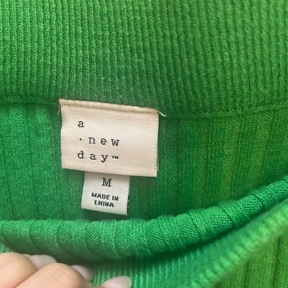 NWT A New Day Green Tank Skirt Sweater Set Size Small/Medium - Picture 7 of 8